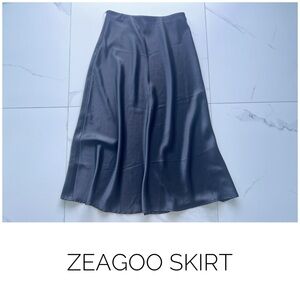 Zeagoo skirt size Medium black satin silk midi